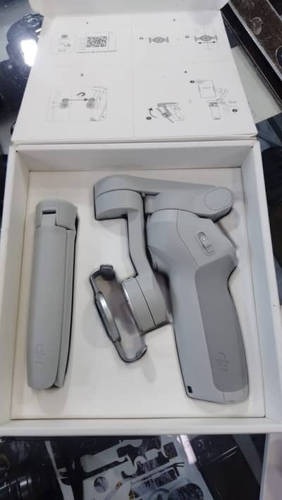 Dji osmo Se gimbal phone  stabilizer