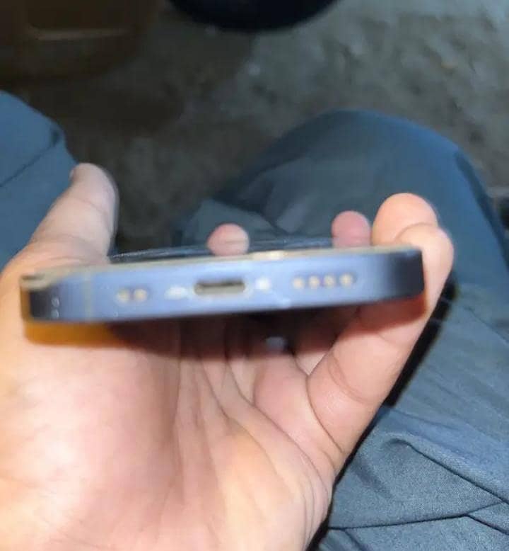 iPhone 12 mini 2