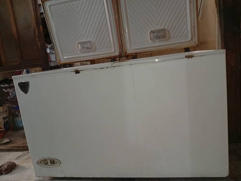 refrigerator 0