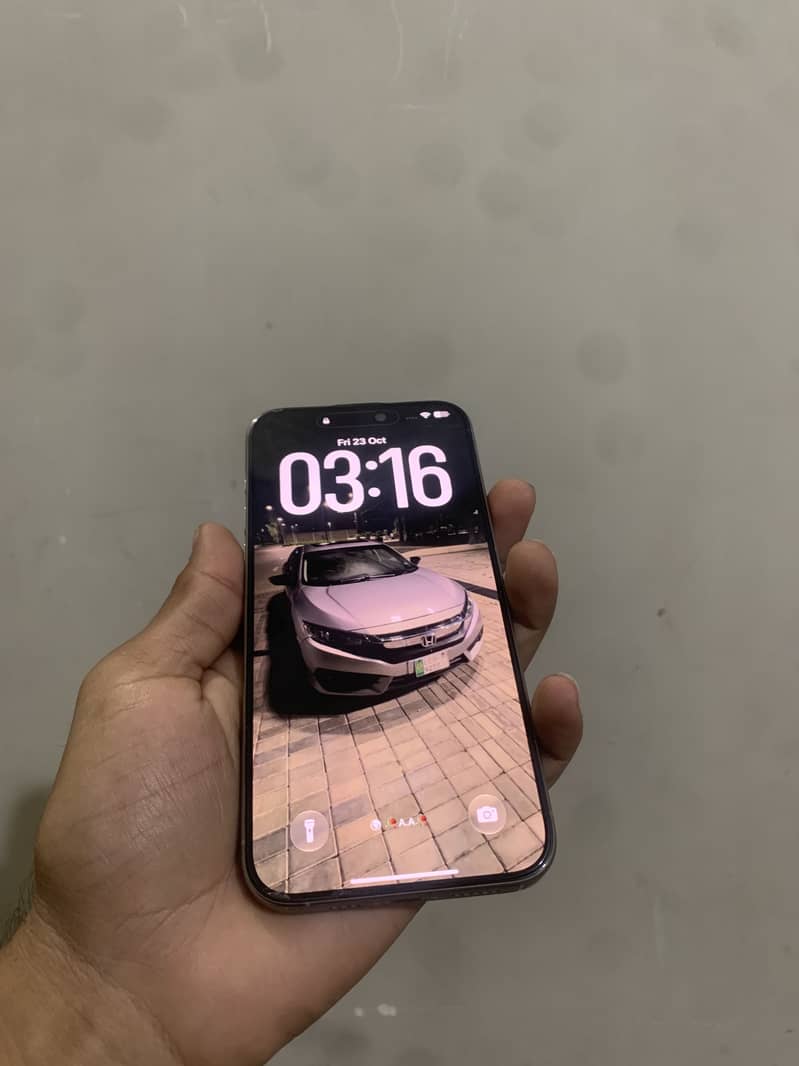 Apple iPhone 15 Pro Max 7