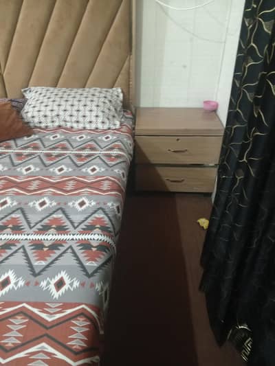 wooden bed set