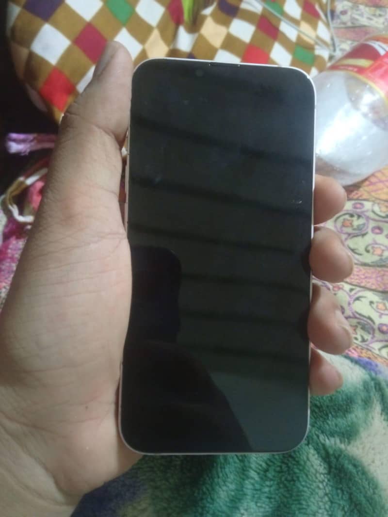 Apple iPhone 13 2