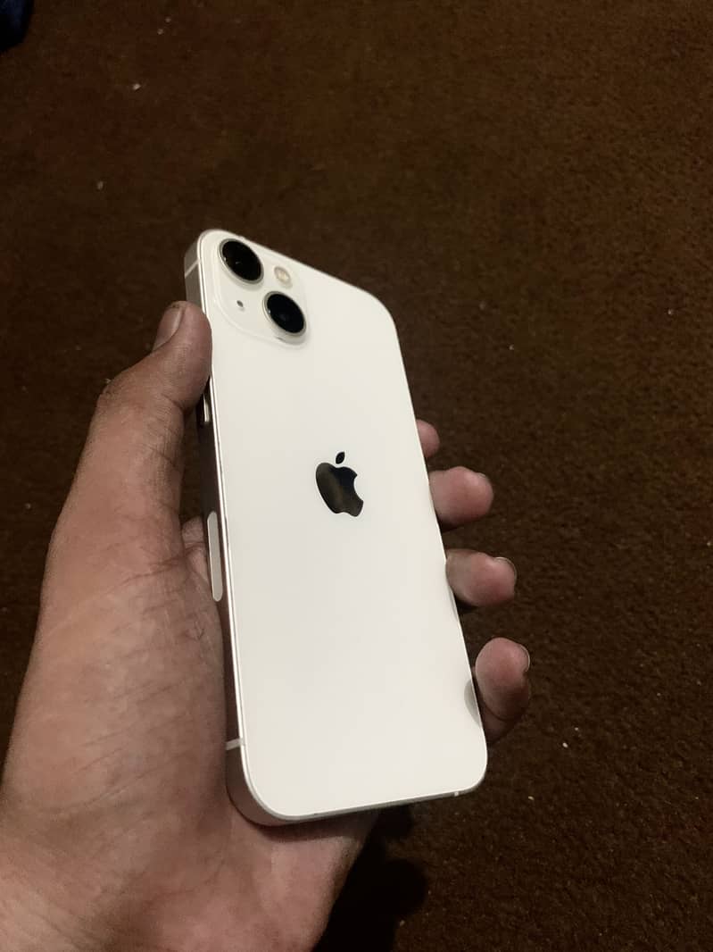 Apple iPhone 13 2