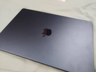 2023 version macbook air 15 inches M2 8+256