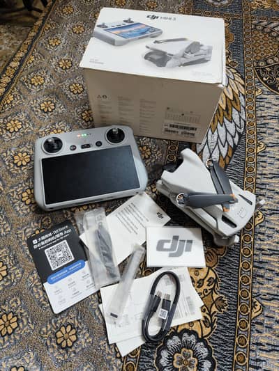 DJI Mini 3 with RC Complete Box
