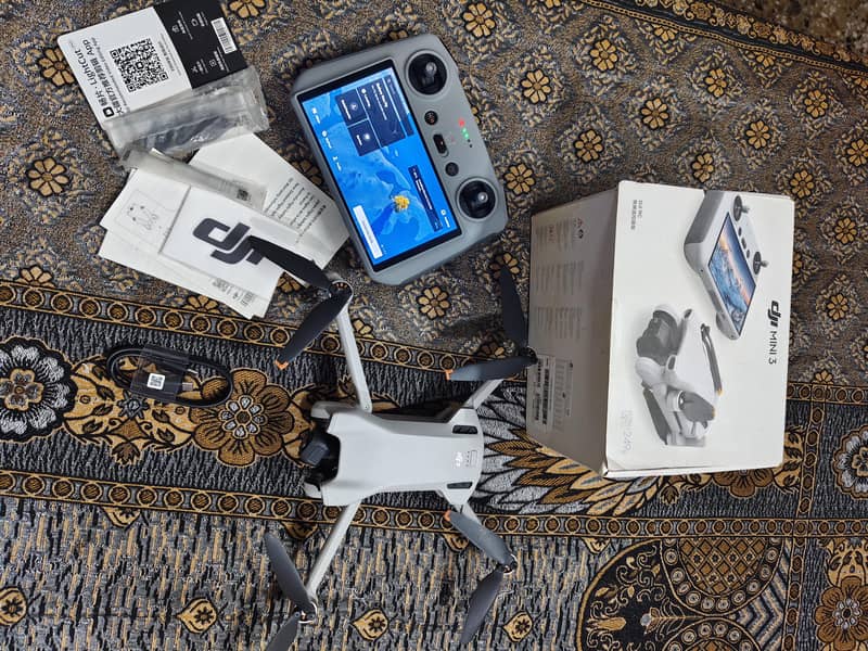 DJI Mini 3 with RC Complete Box 2