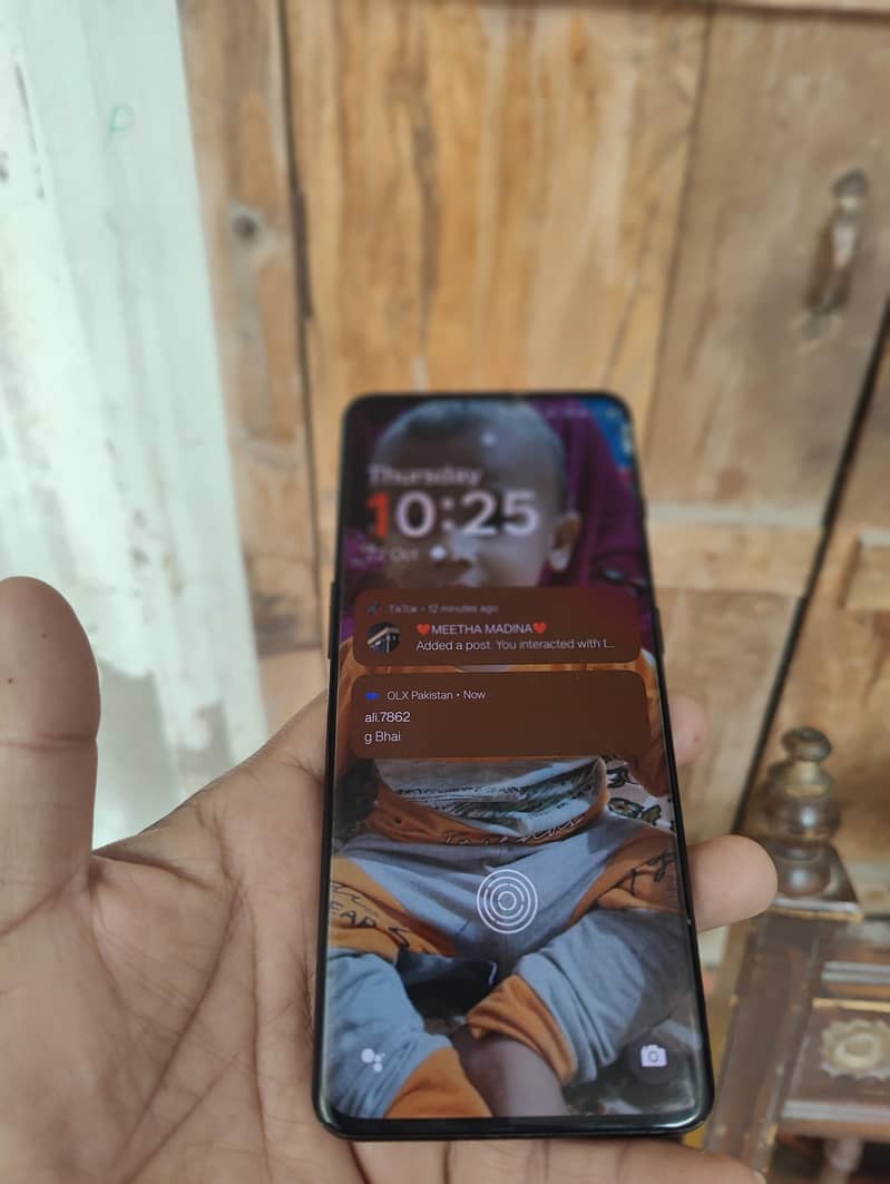 OnePlus 10 pro 1
