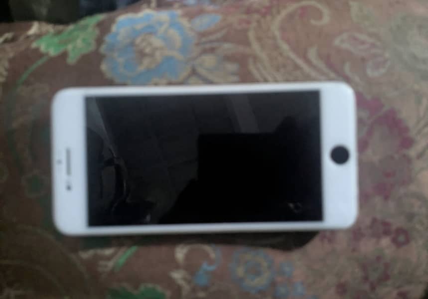 Apple iPhone 7 Plus 2