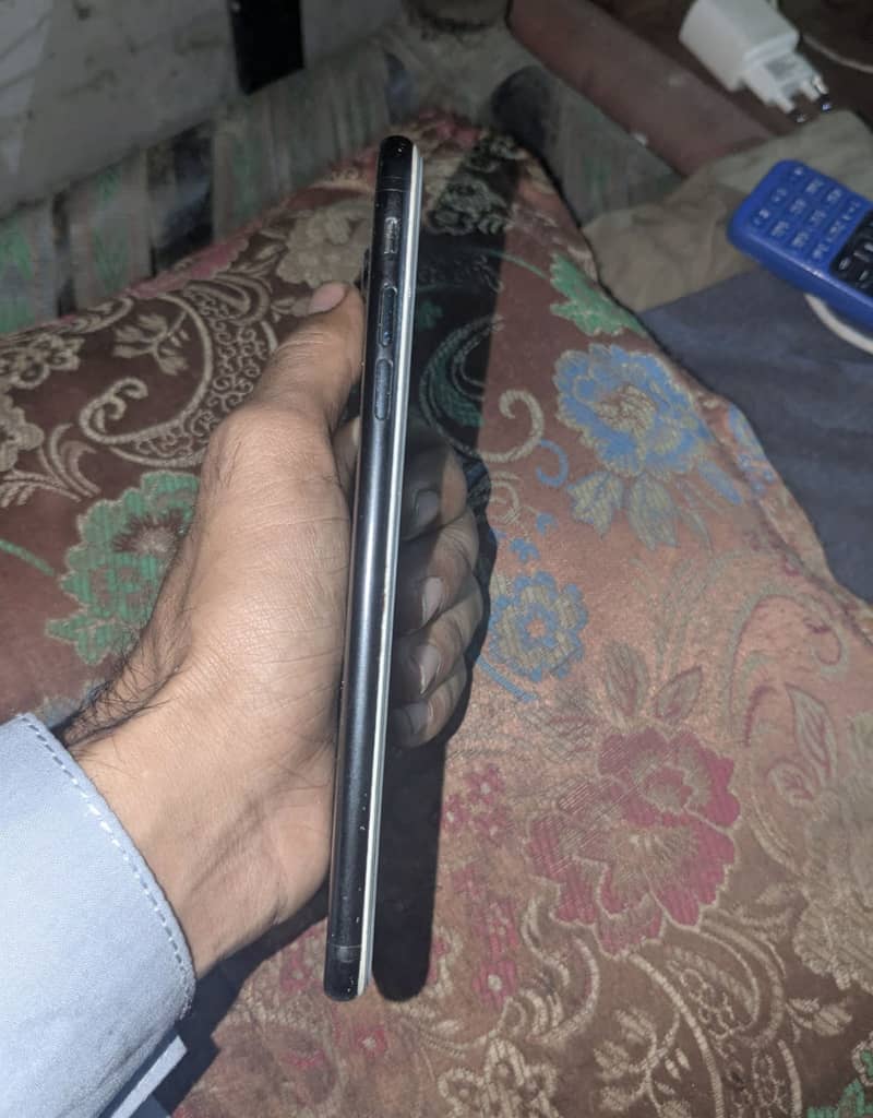 Apple iPhone 7 Plus 3