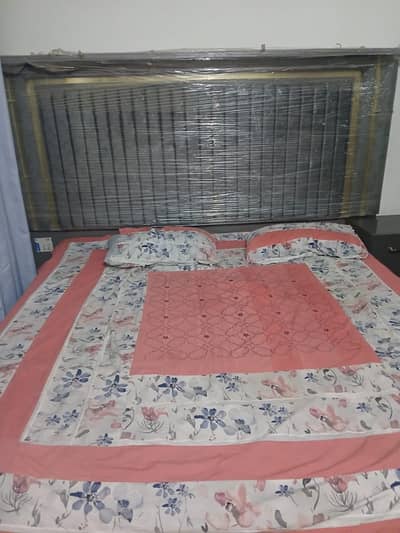 King size New Bed set Availble for sale