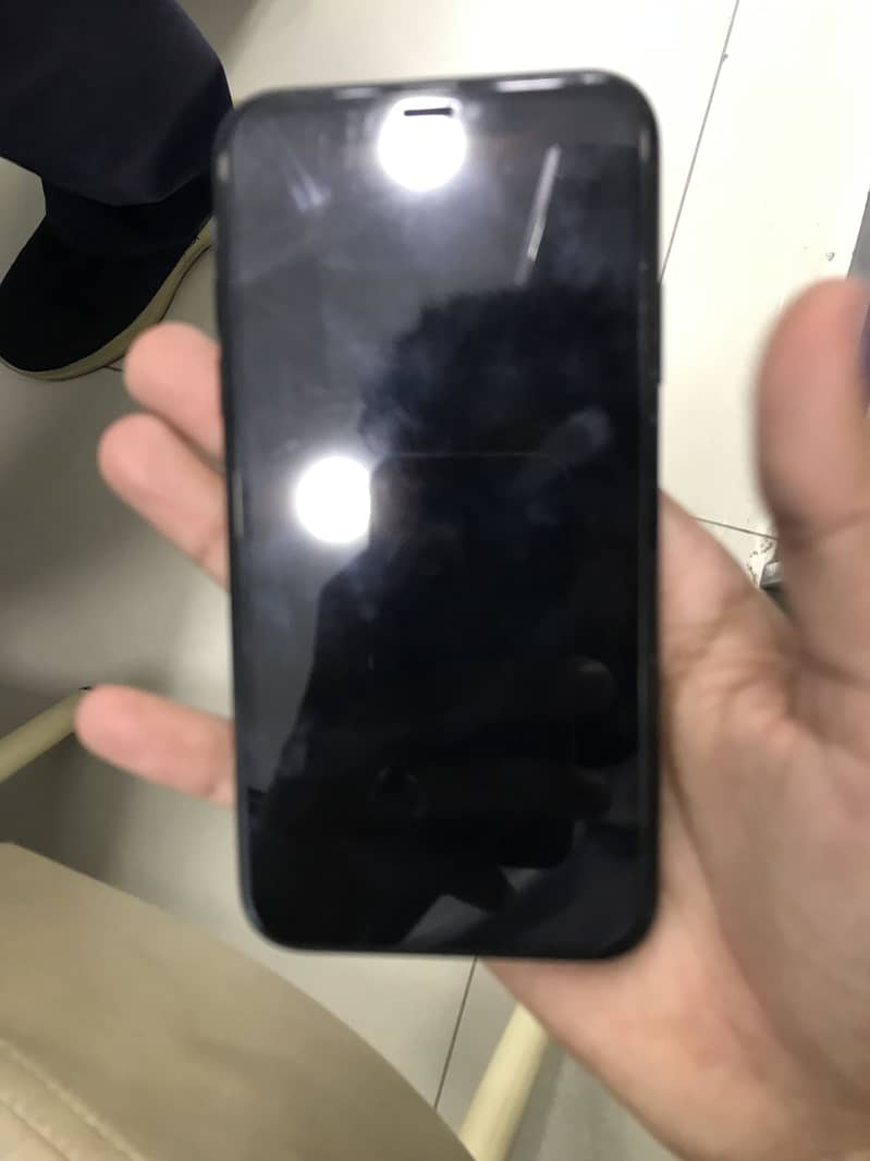 Apple iPhone XR 1