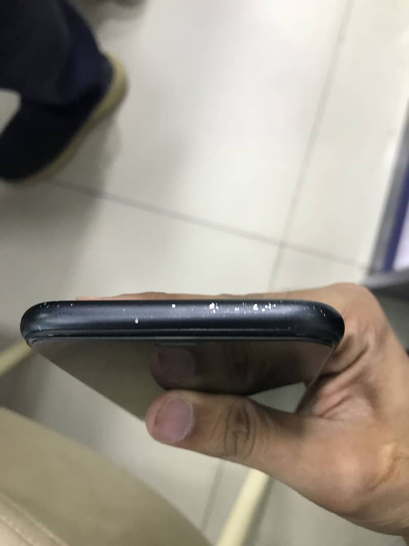 Apple iPhone XR 2