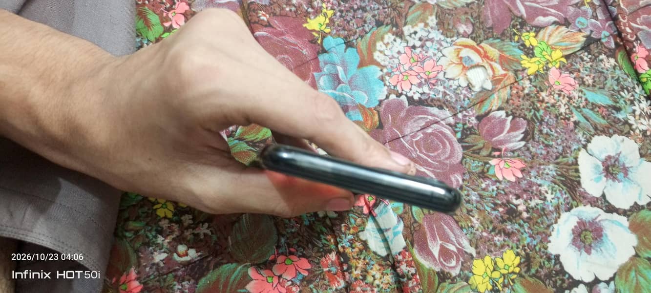 Iphone 11 pro 4