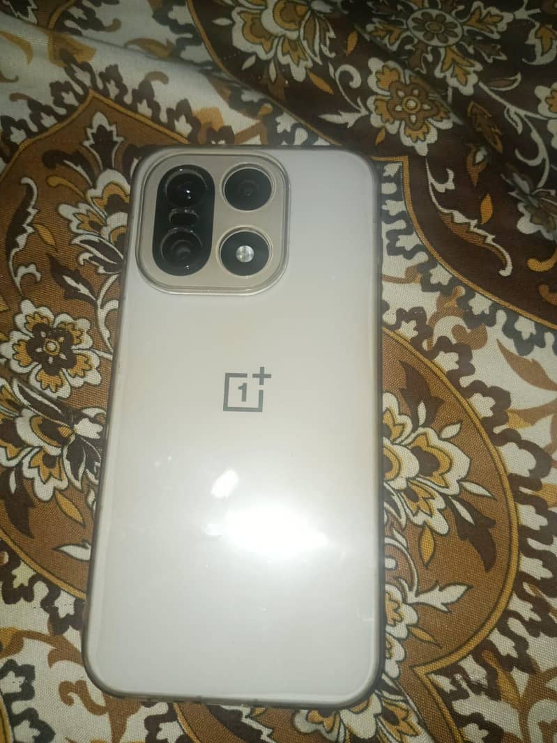 oneplus 15 1