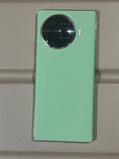 Tecno Spark 20 Pro Plus