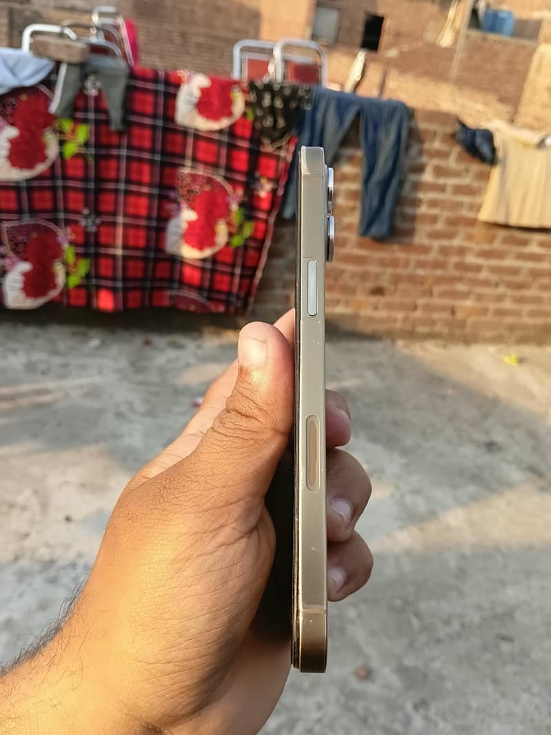 Apple iPhone 12 Pro Max 2