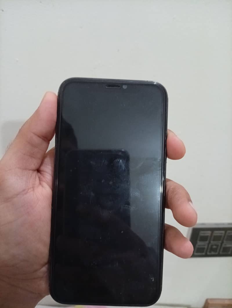 Apple iPhone 11 pro 0