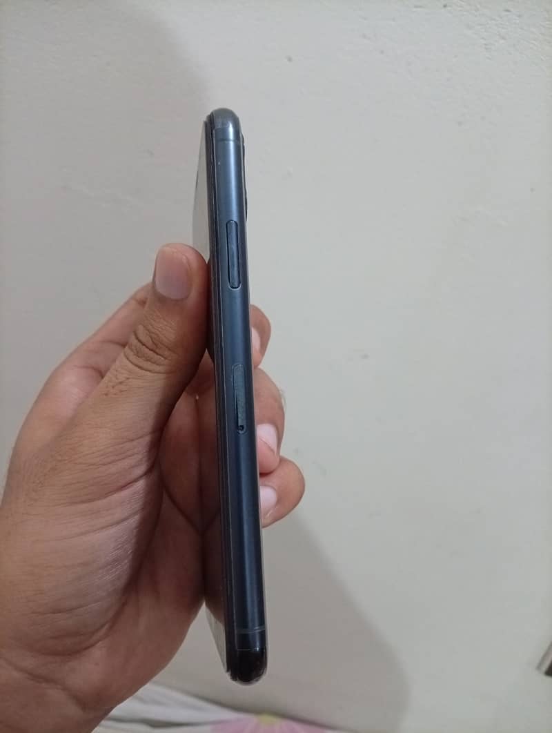 Apple iPhone 11 pro 5