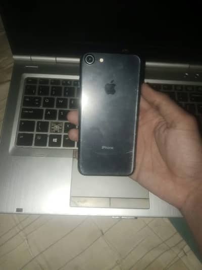 Apple iPhone 7