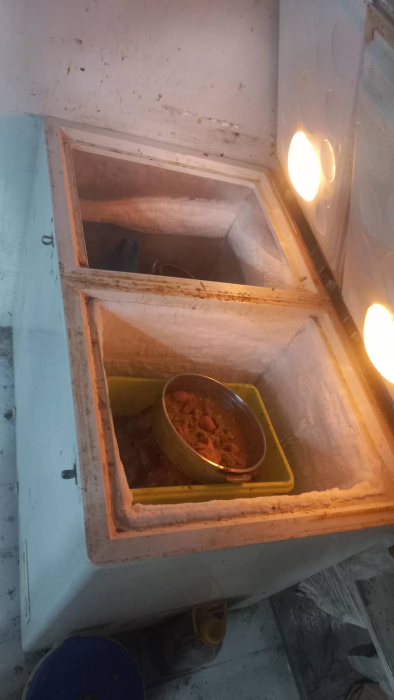 d freezer with nice condition 2