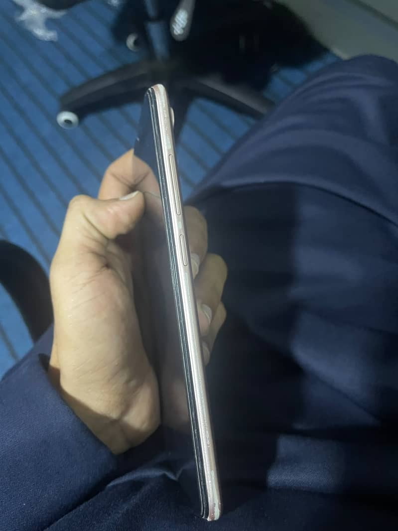 Vivo 1908 4