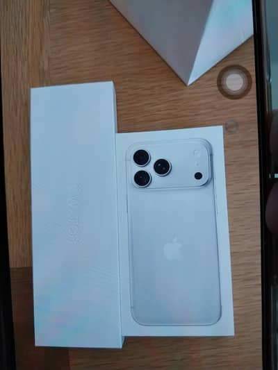 Apple iPhone 18 Pro Max from Hong Kong 256g
