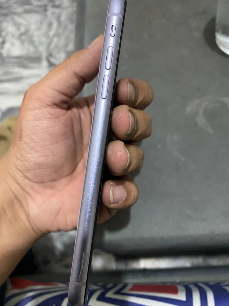 Apple iPhone 11 1