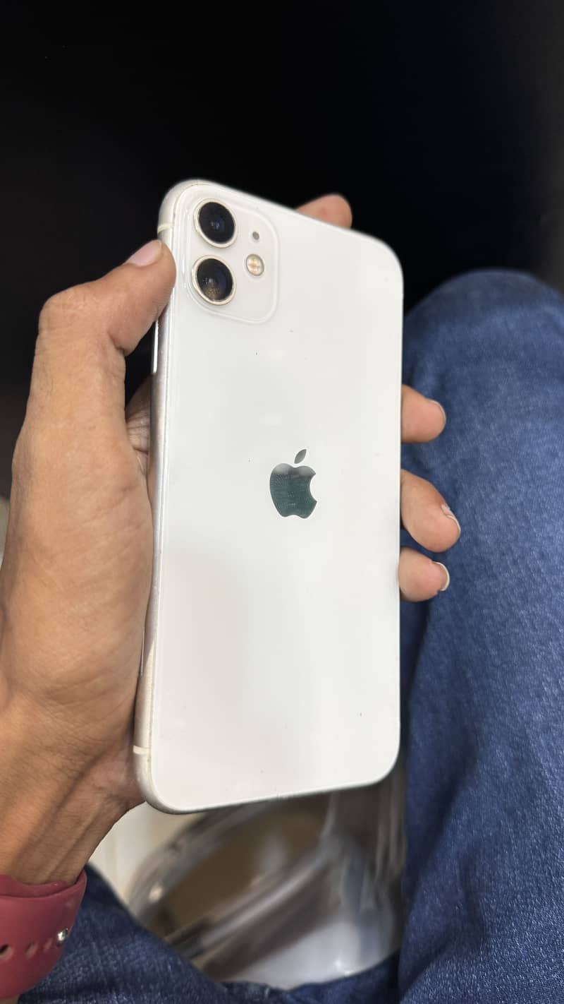 Apple iPhone 11 0