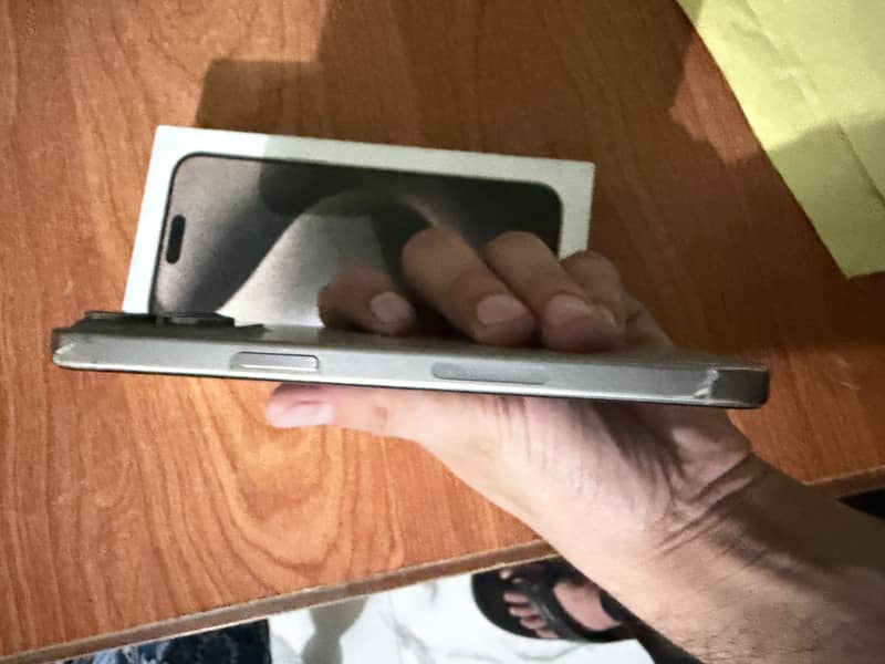 Apple iPhone 15 Pro Max jv 4