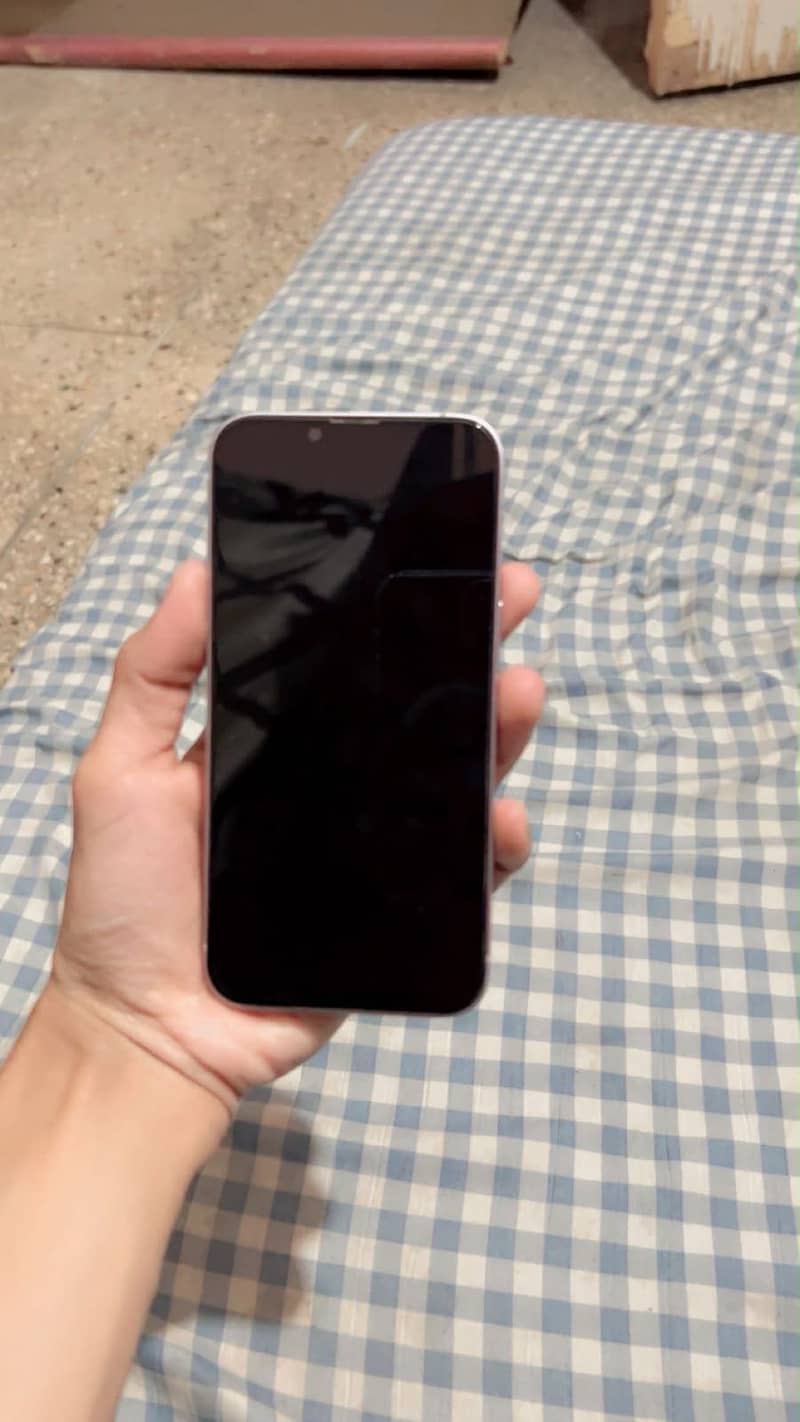 Apple iPhone 14 1