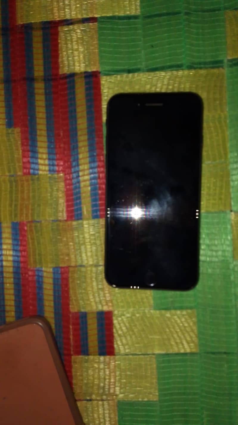 Apple iPhone SE 0