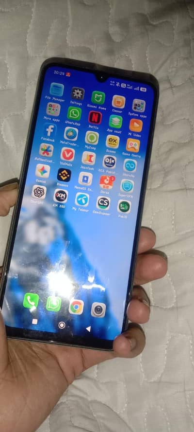 redmi Poco c75 exchange mobile 8/256  exchange b ho Jaye ga