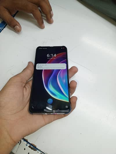 Vivo V21