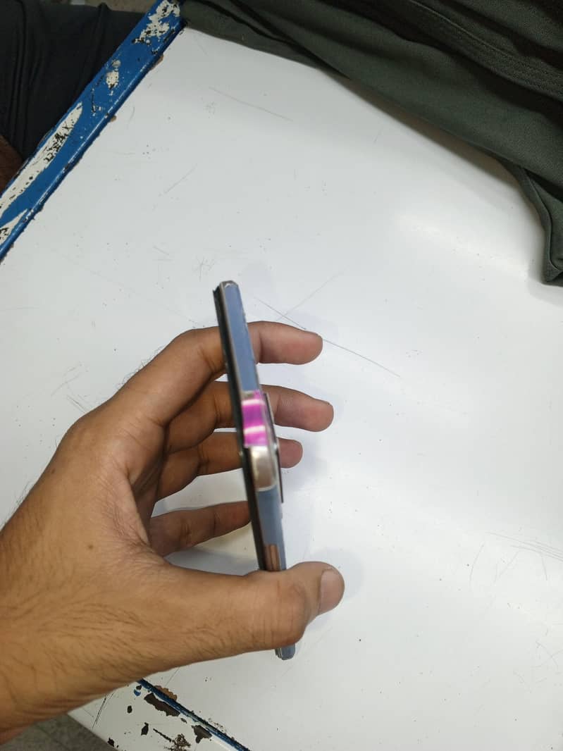 Vivo V21 2