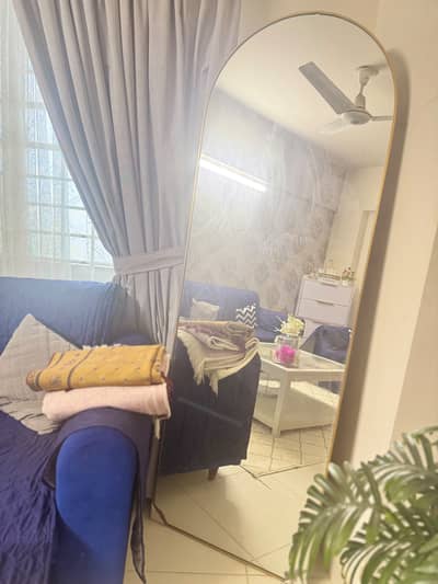 Aesthetic 6 Feet Full Length Mirror for Sale