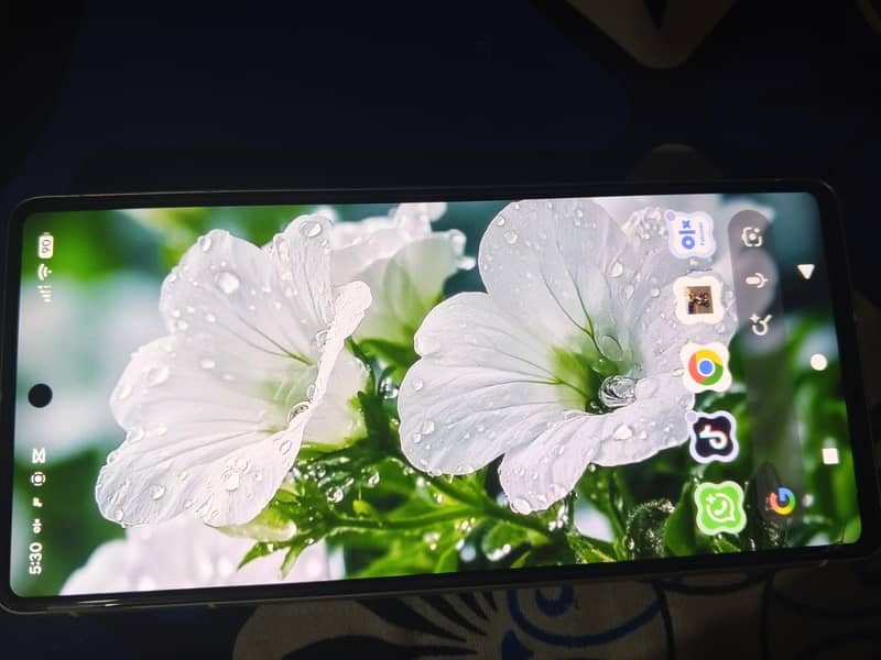 Google Pixel 7 4