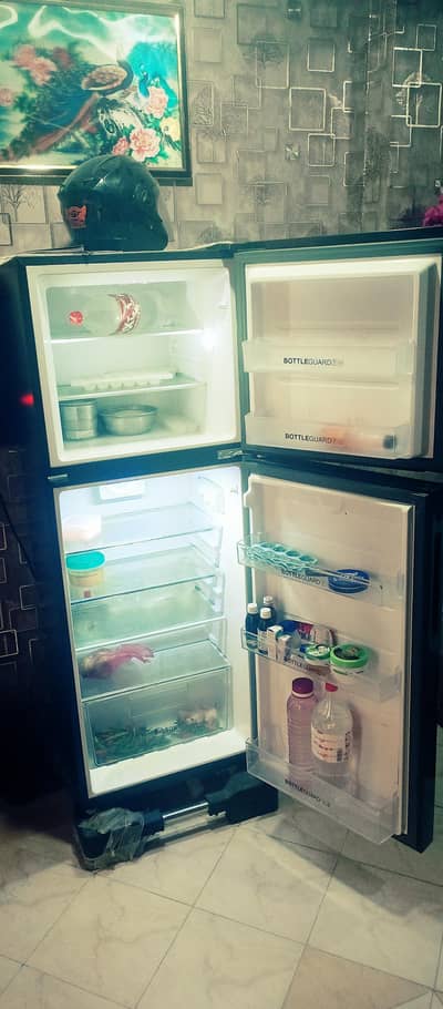 Haier - 11CFT Premium Refrigerator Smart Inverter