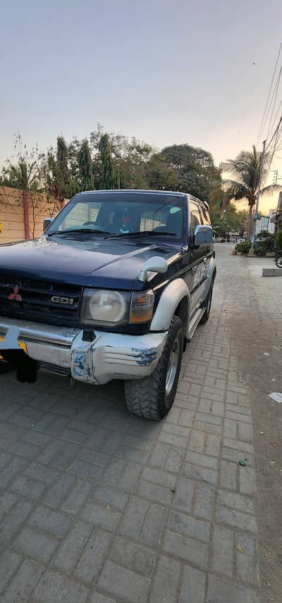 Mitsubishi Pajero 1991