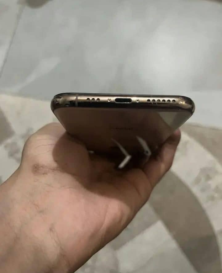 Apple iPhone XS 2