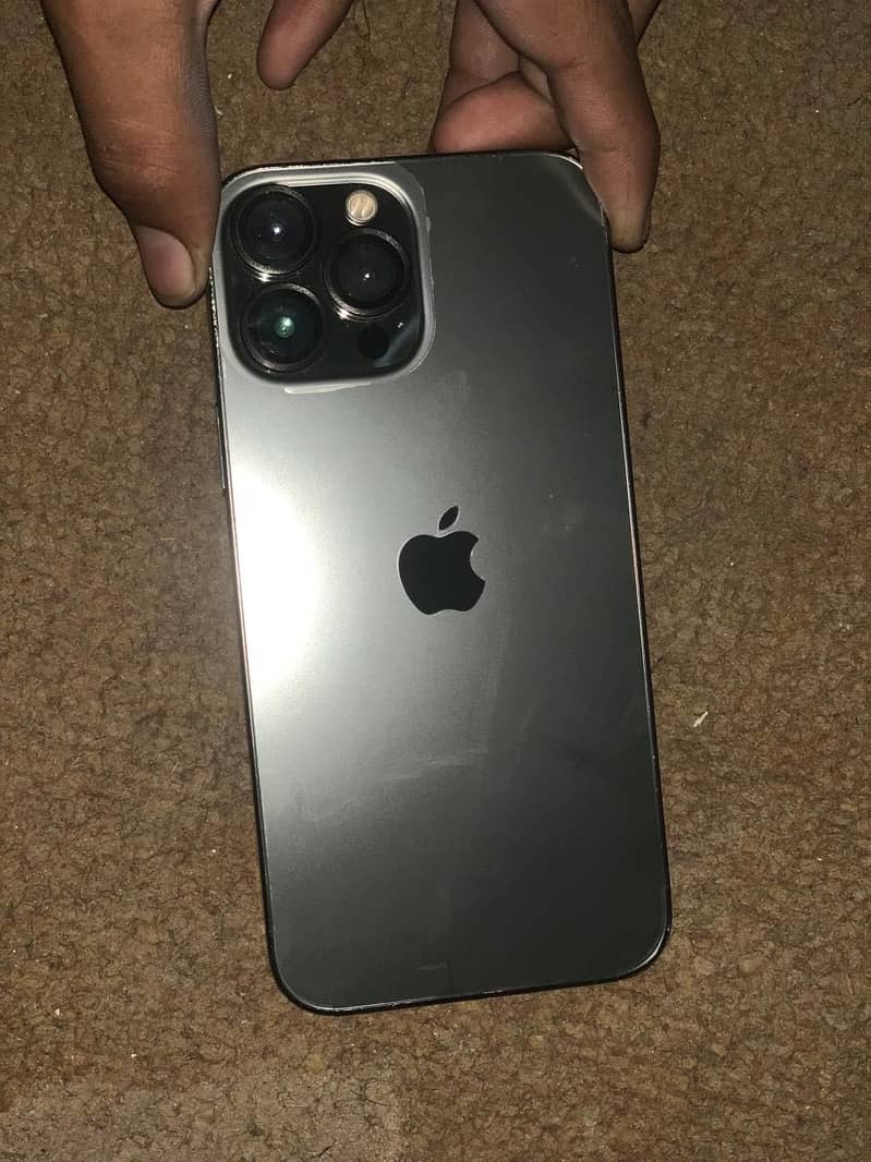 Apple iPhone 13 Pro Max 3