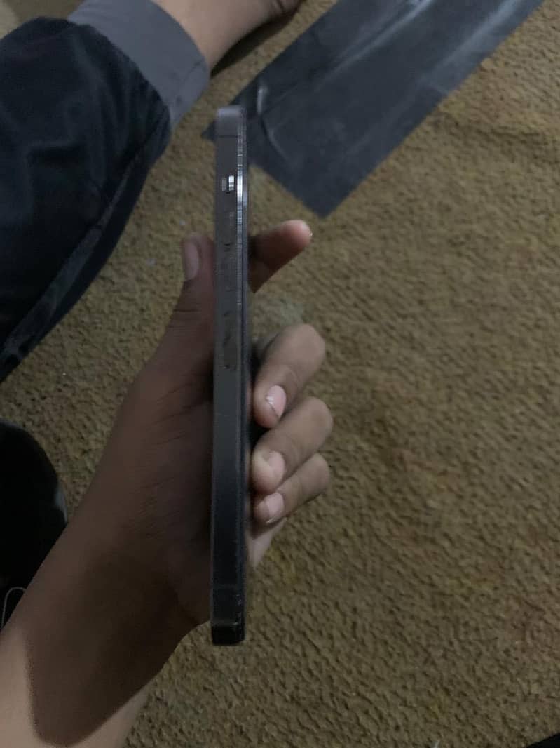 Apple iPhone 13 Pro Max 5