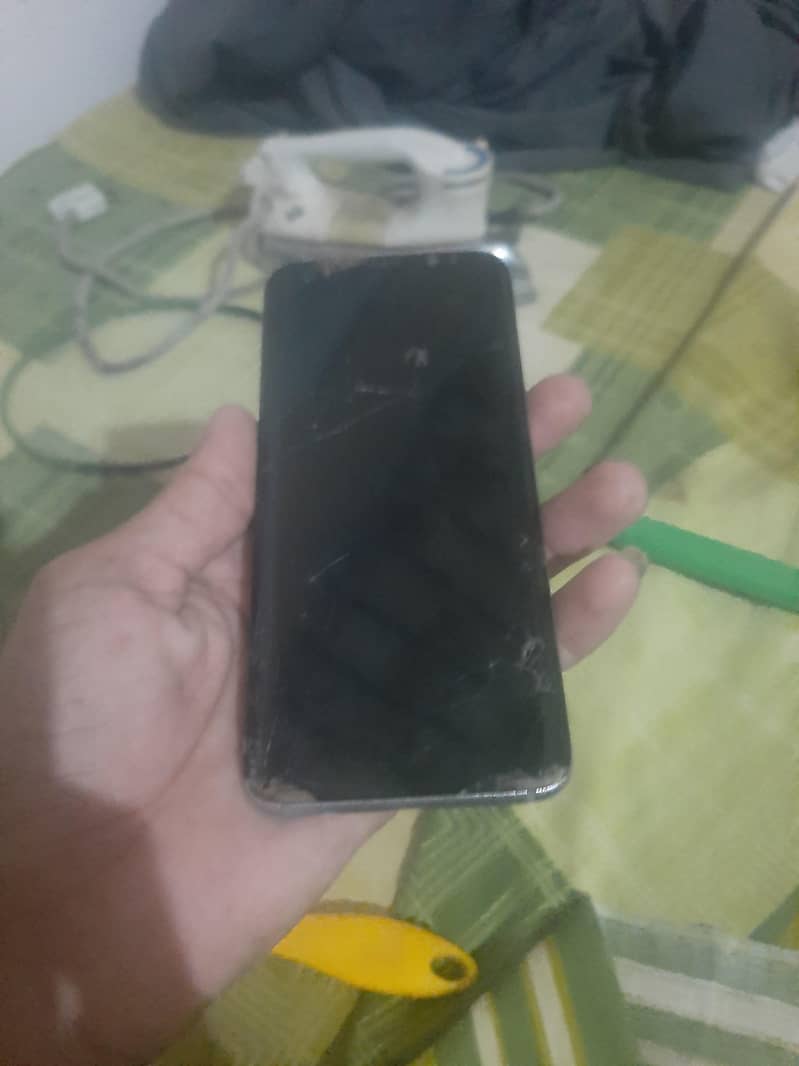 Samsung Mobile S8 2