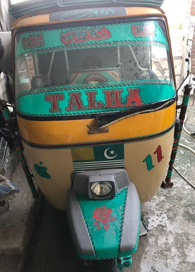 Road prince Rikshaw  for  sale 2014 modl Good condition saff suthree