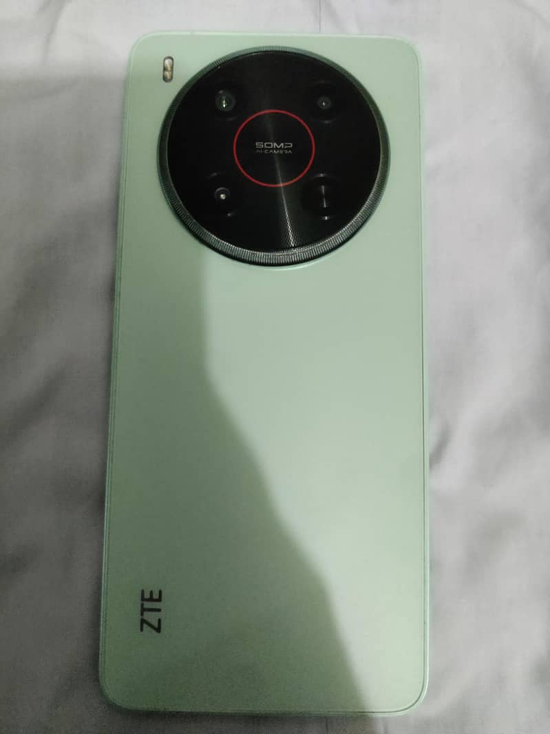 Zte Blade V70 max 6