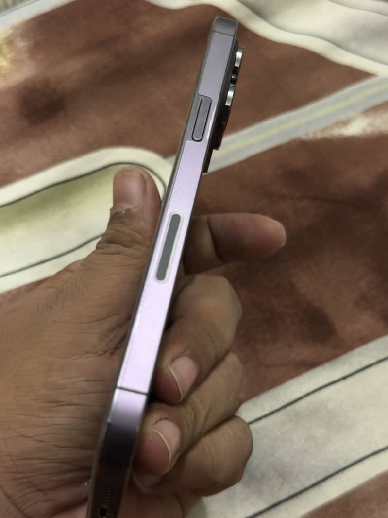 Apple iPhone 14 Pro Max 3