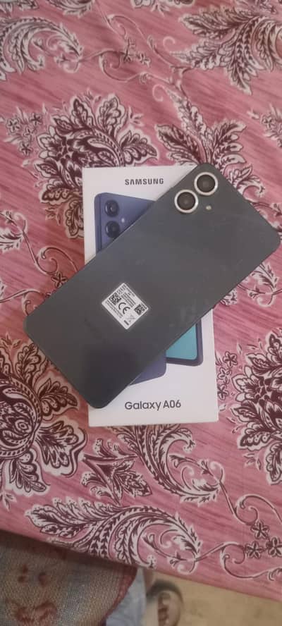 SAMSUNG A06 MOBILE 4/128 gb with Box no open repair 10/10 all ok.