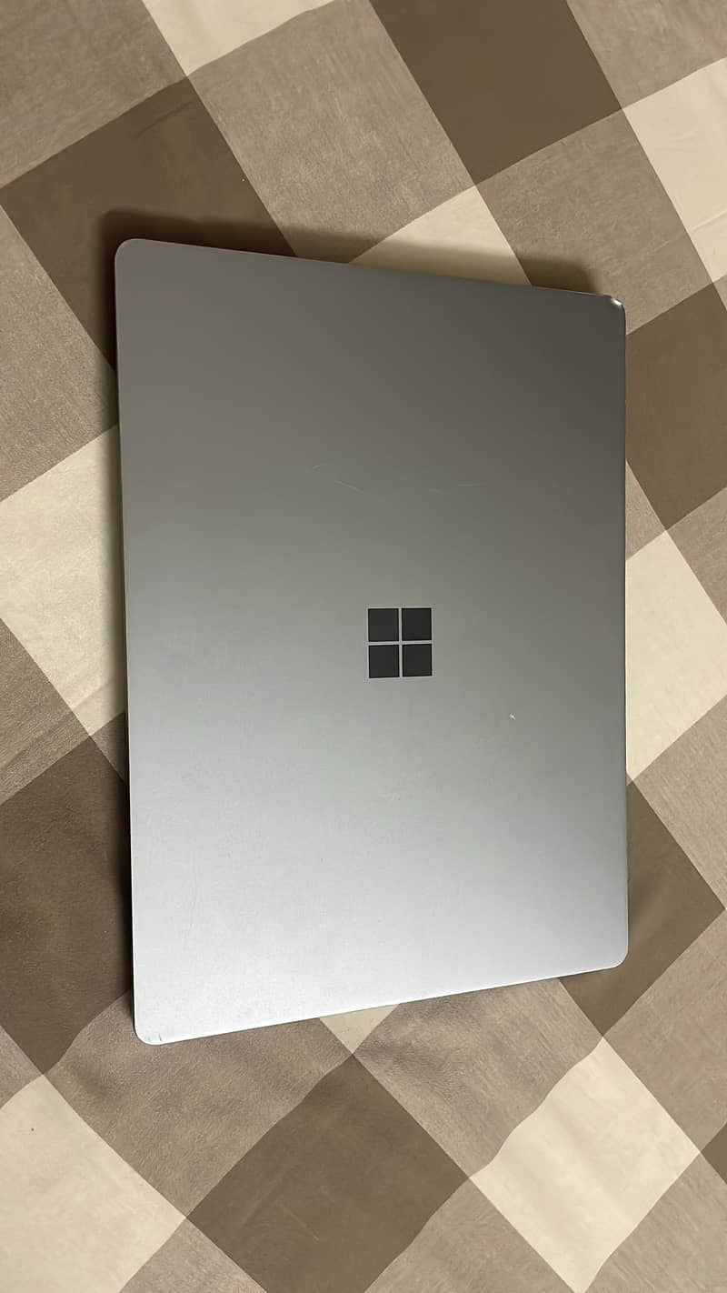 Microsoft Surface Go 0