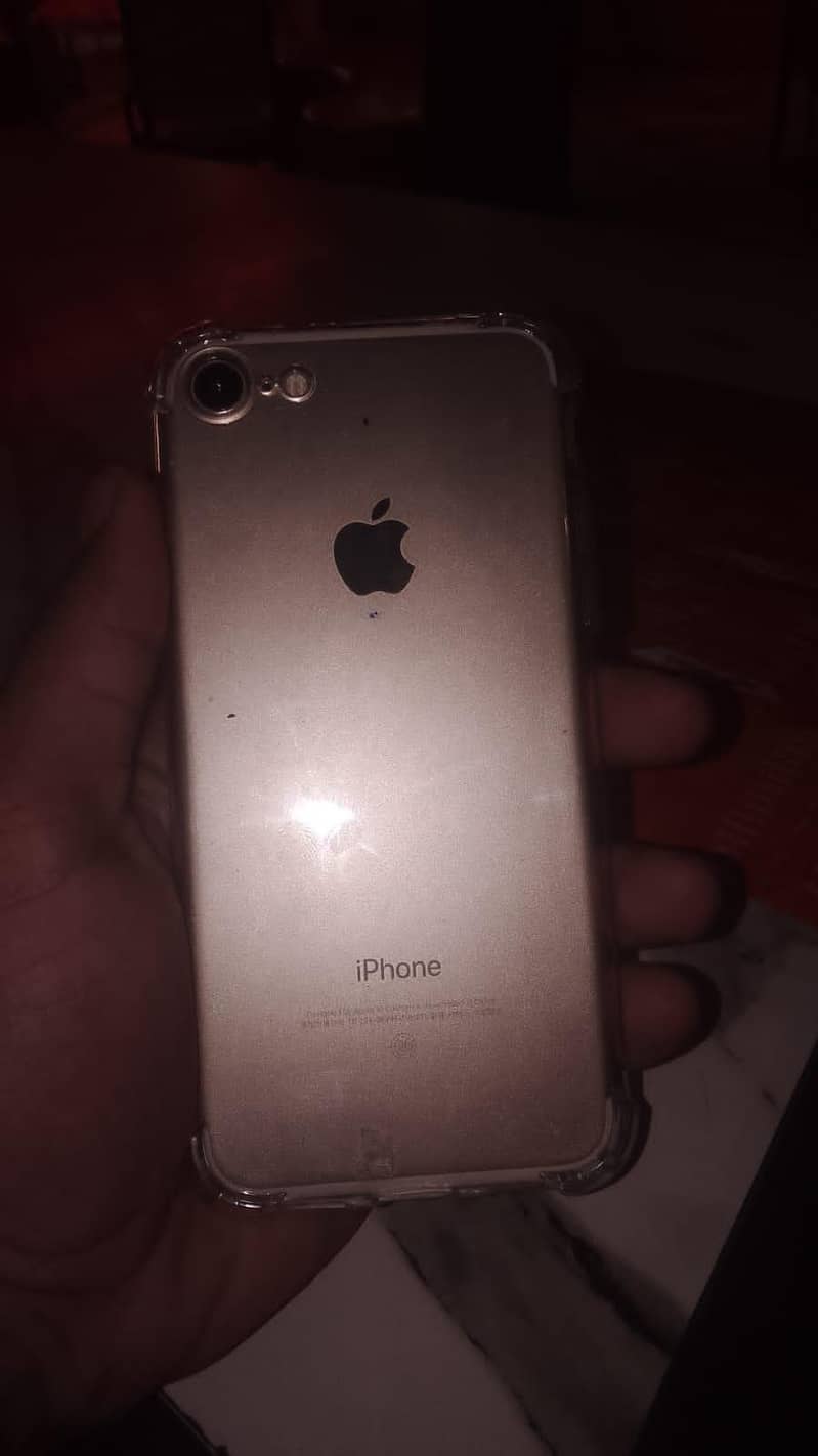 Apple iPhone 7 Plus 2