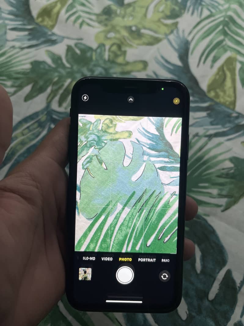 iPhone XR JV 6