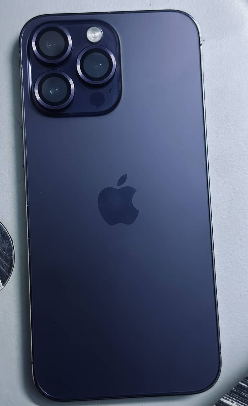 Apple iPhone 14 Pro Max 1